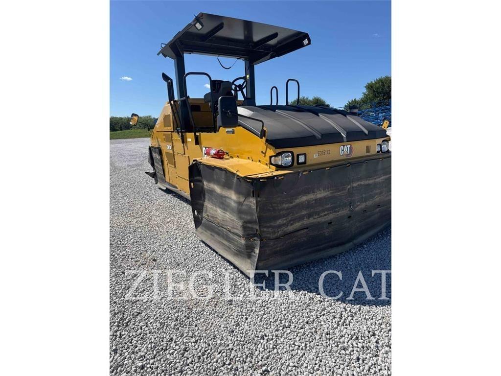 CAT CW34 タイヤローラ