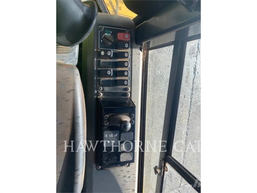CAT D 6 K XL ブルドーザー