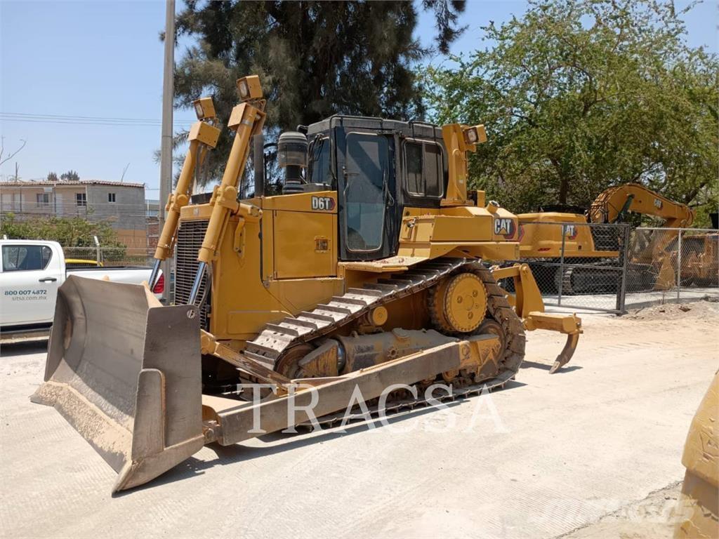CAT D 6 T ブルドーザー