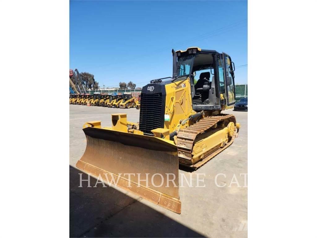 CAT D1 ブルドーザー