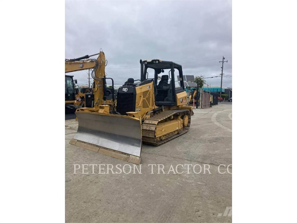 CAT D2 ブルドーザー