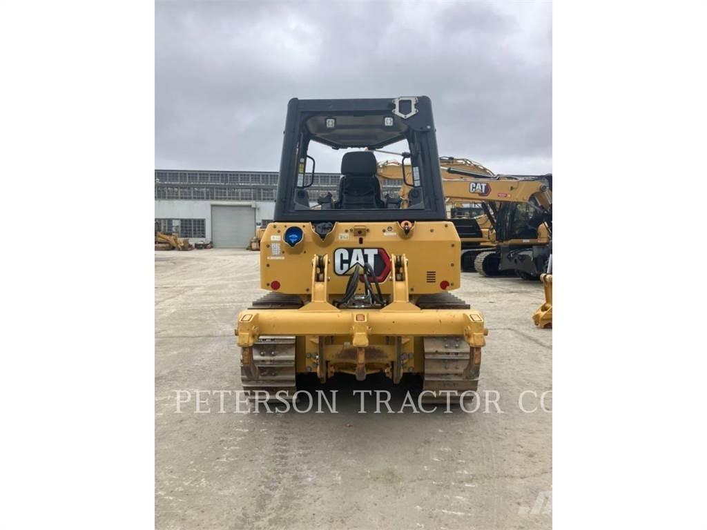 CAT D2 ブルドーザー
