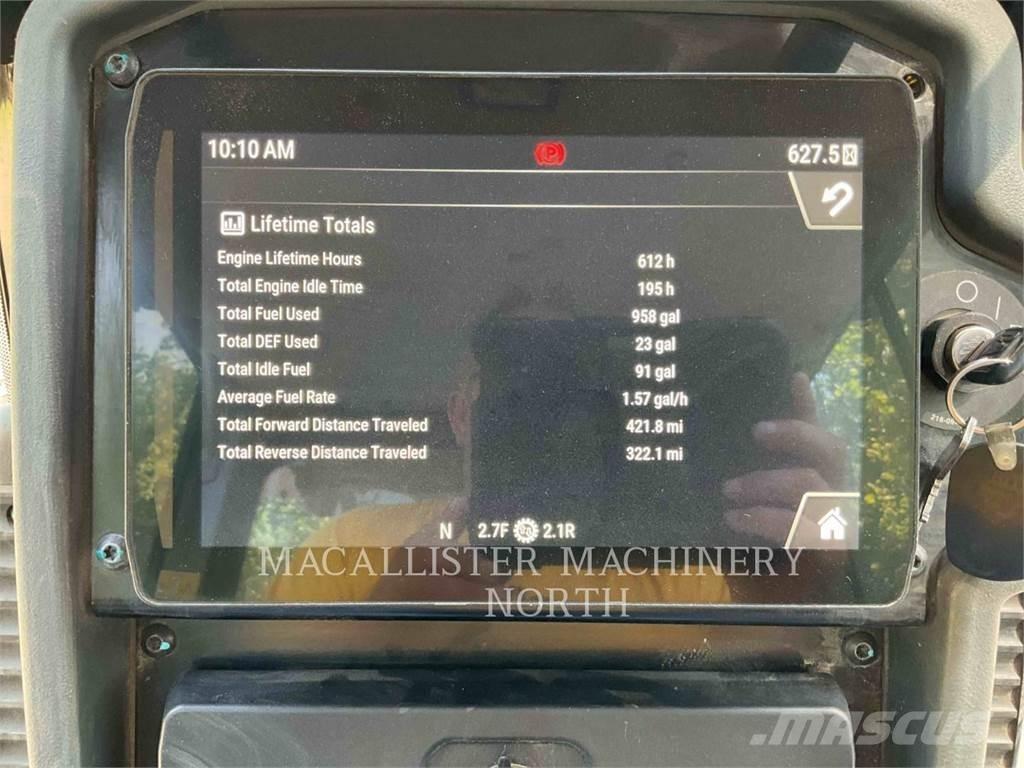 CAT D2 XL AZ2 ブルドーザー