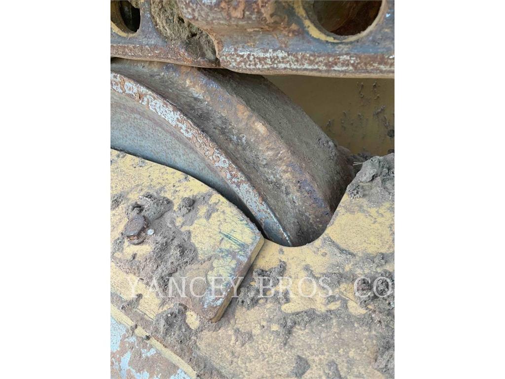 CAT D3 ブルドーザー