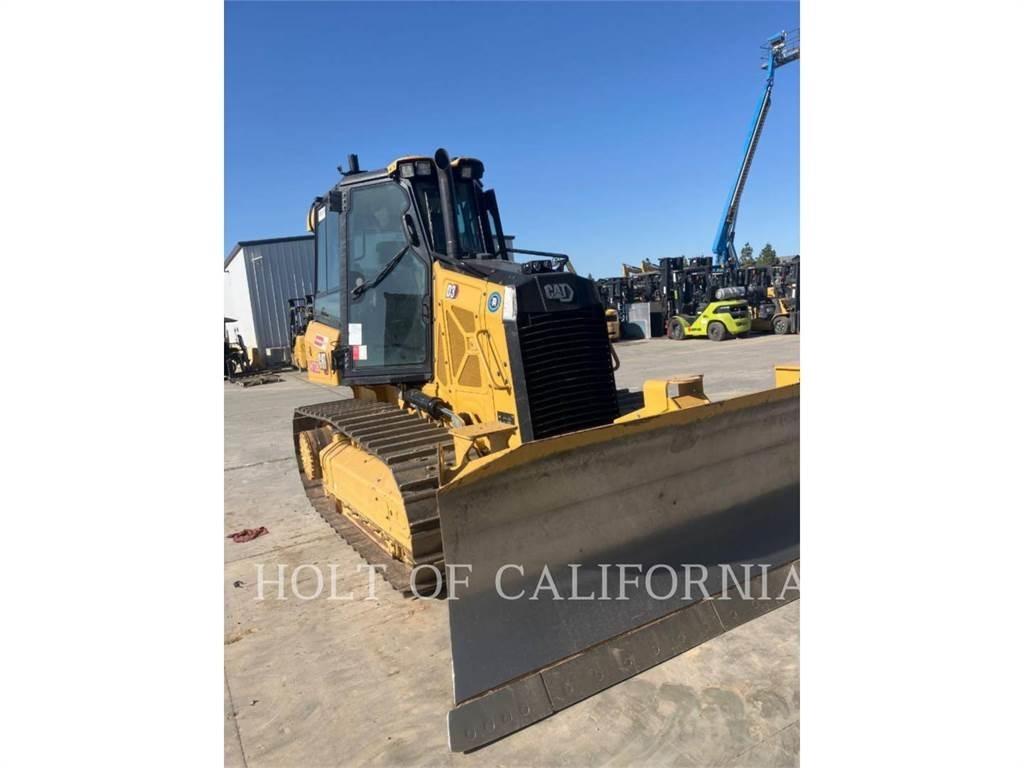 CAT D3 ブルドーザー