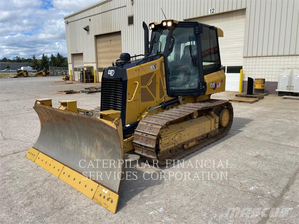 CAT D3 ブルドーザー