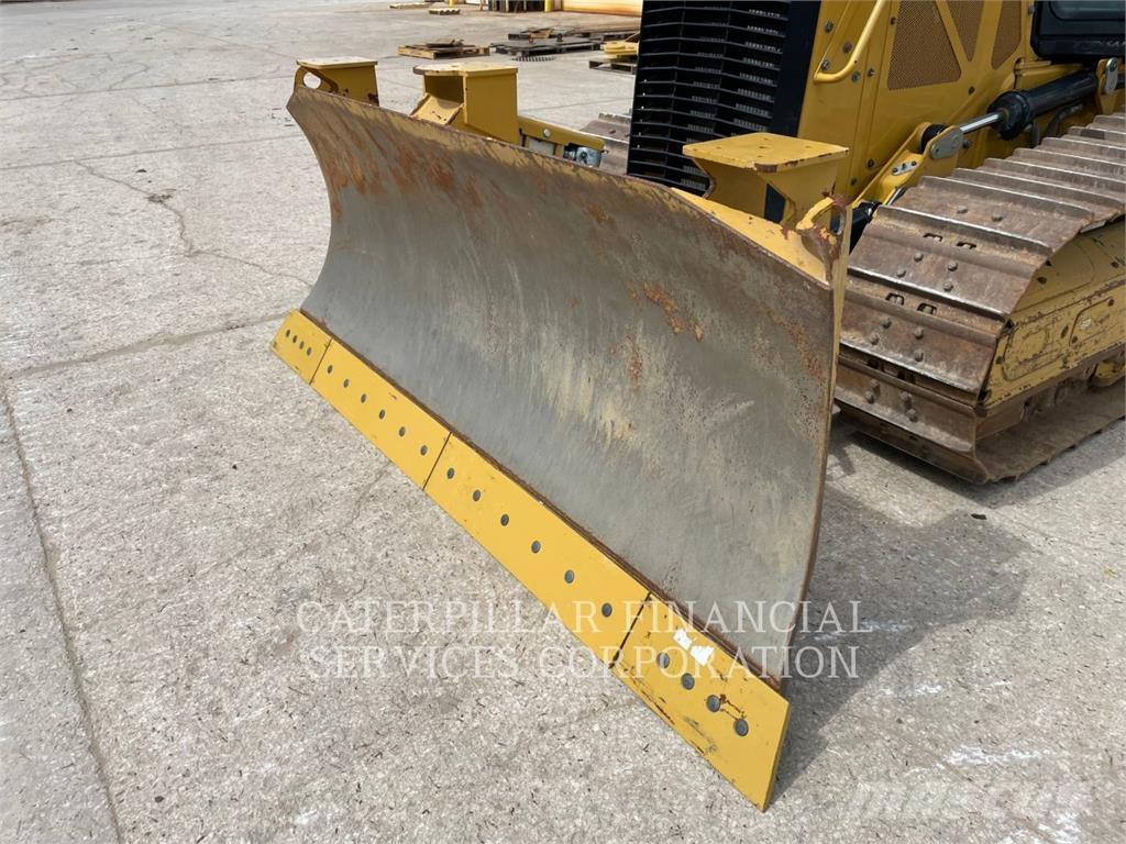 CAT D3 ブルドーザー