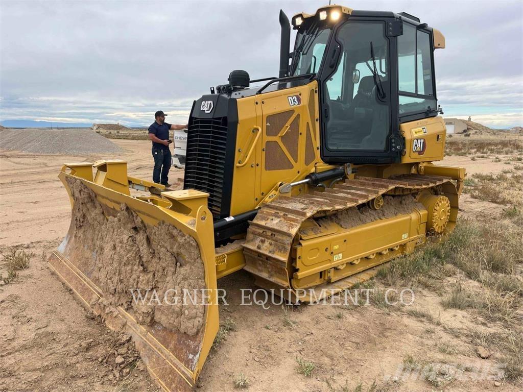 CAT D3 ブルドーザー