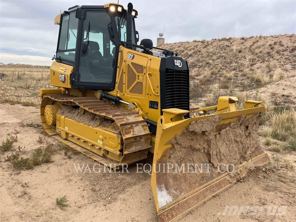 CAT D3 ブルドーザー