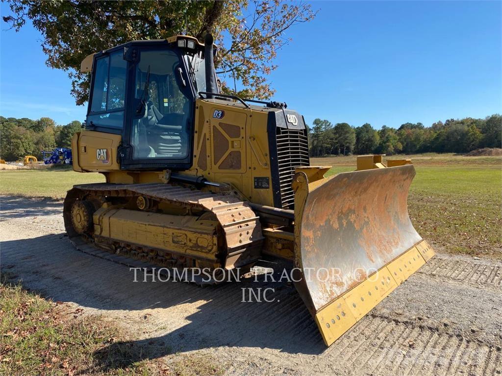 CAT D3 ブルドーザー
