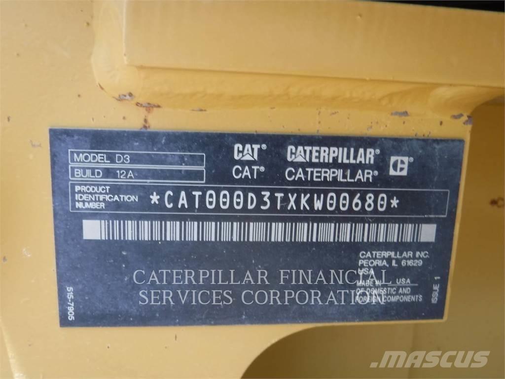 CAT D3-12 ブルドーザー
