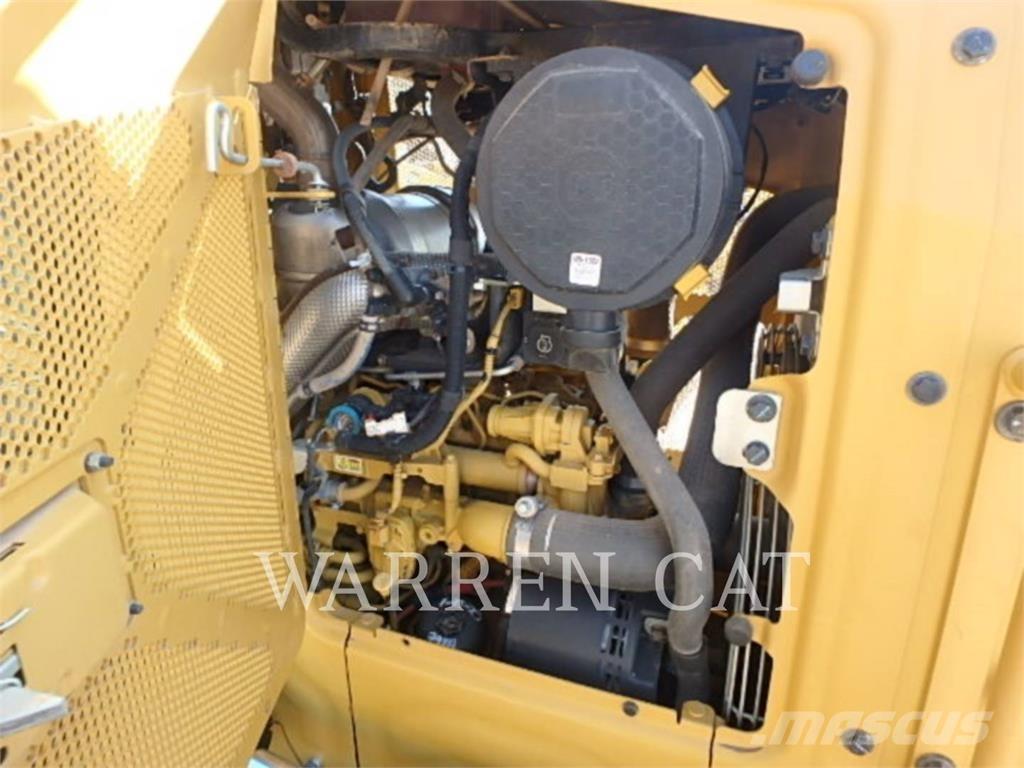 CAT D3 ARO ブルドーザー