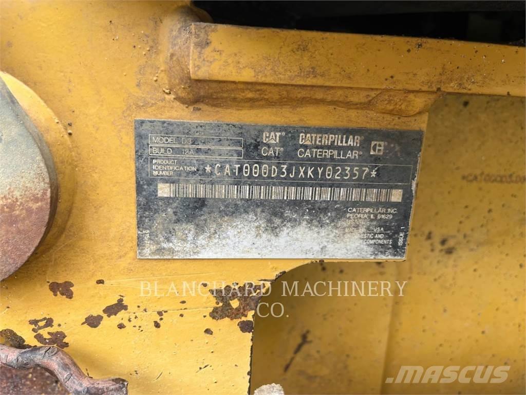 CAT D3 LGP ブルドーザー