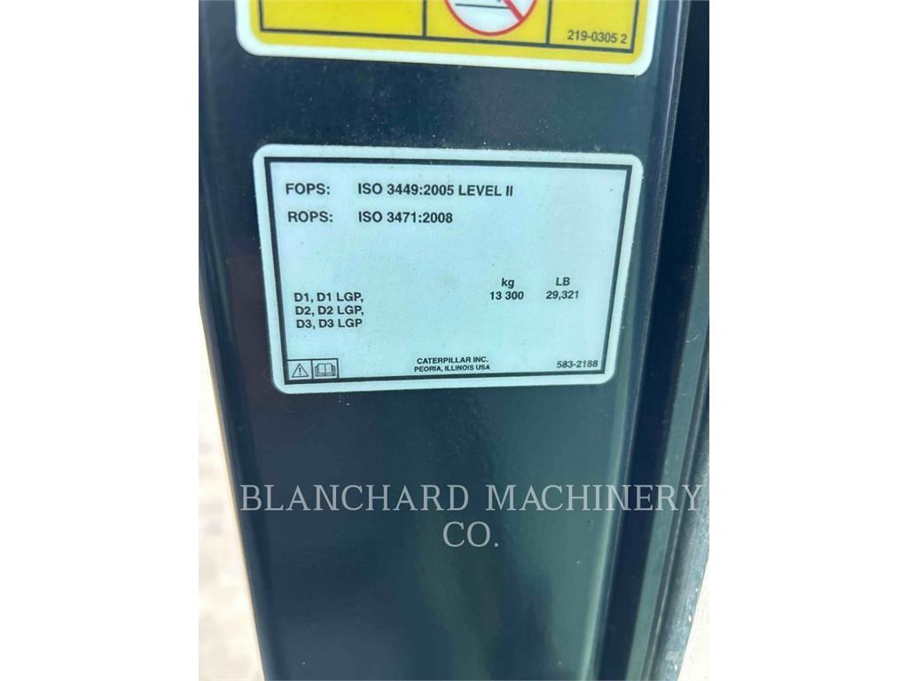 CAT D3 LGP ブルドーザー