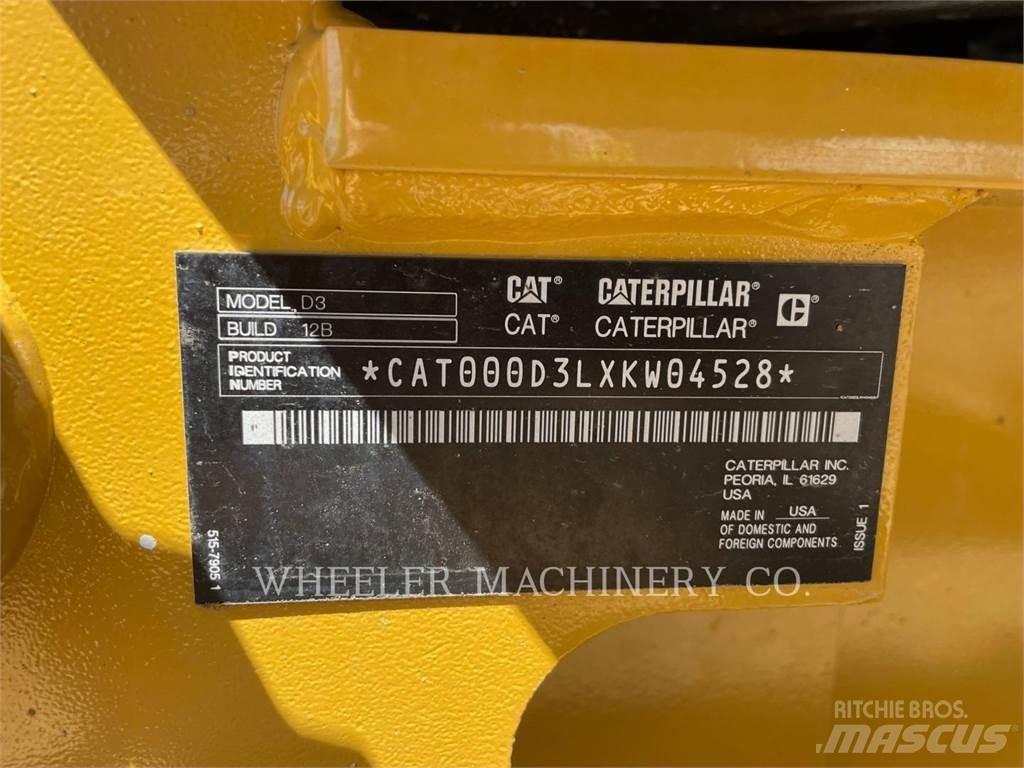 CAT D3 XL ブルドーザー