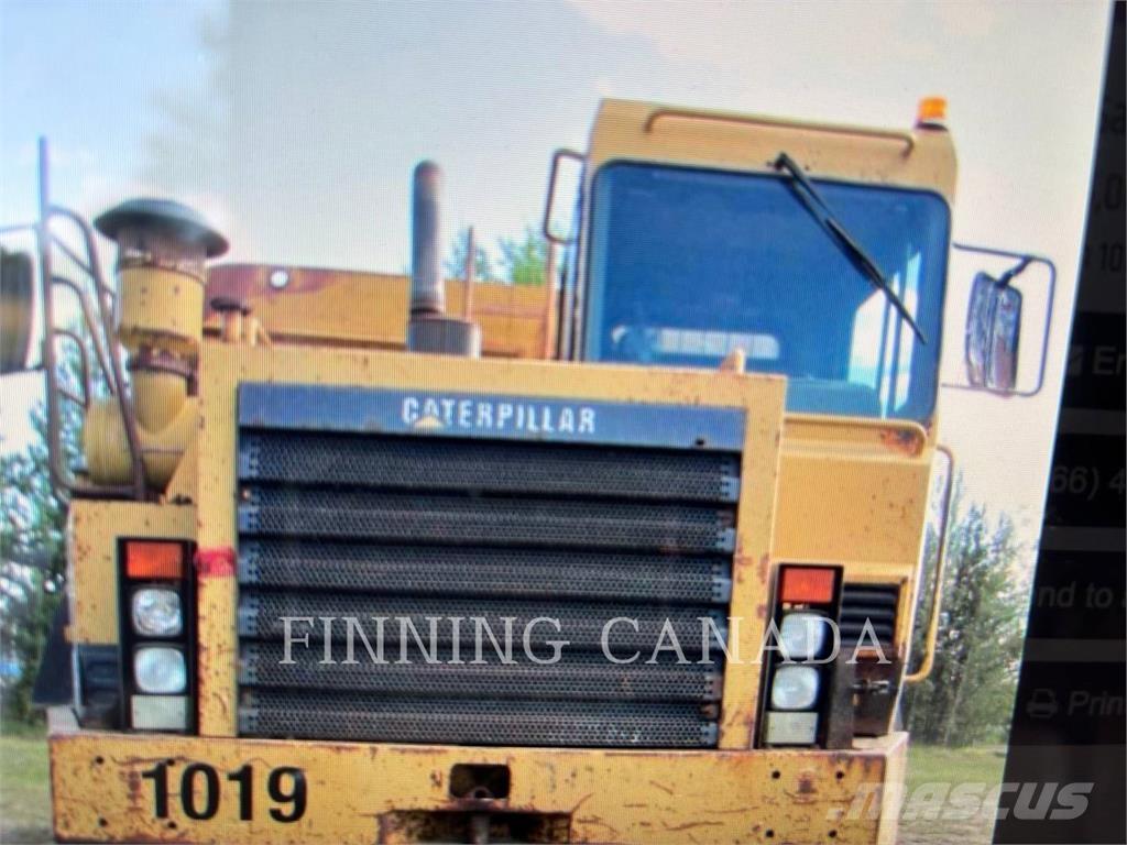 CAT D30D スクレイパー