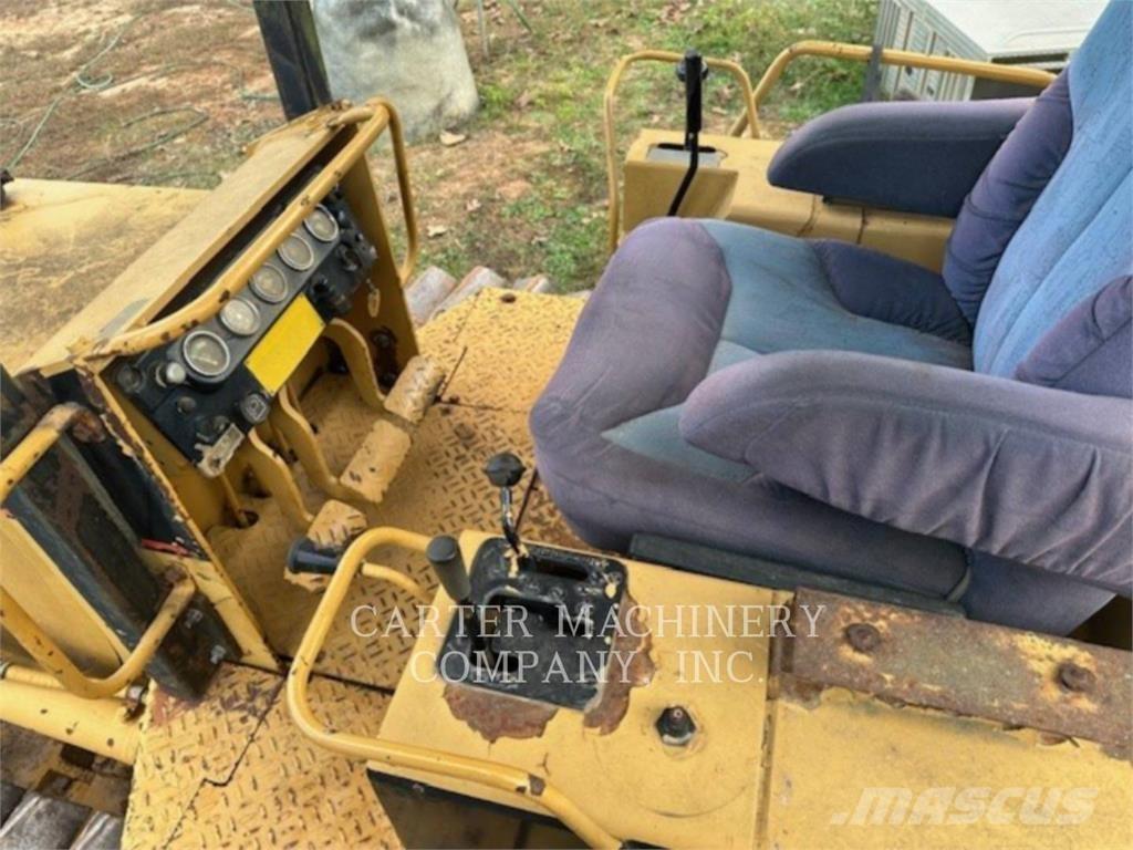 CAT D3BLGP ブルドーザー