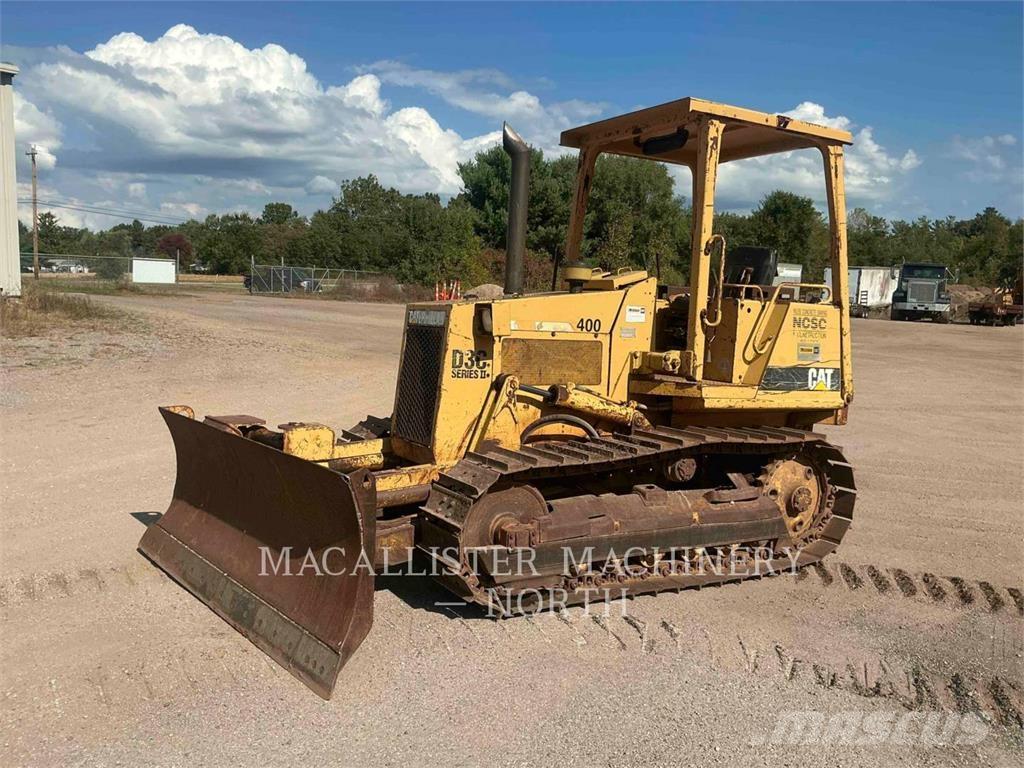CAT D3C ブルドーザー