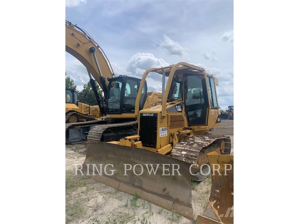 CAT D3GLGP ブルドーザー