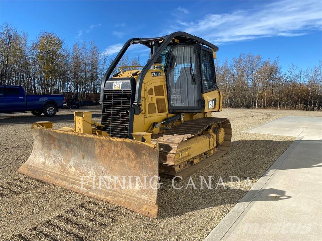 CAT D3K2 ブルドーザー