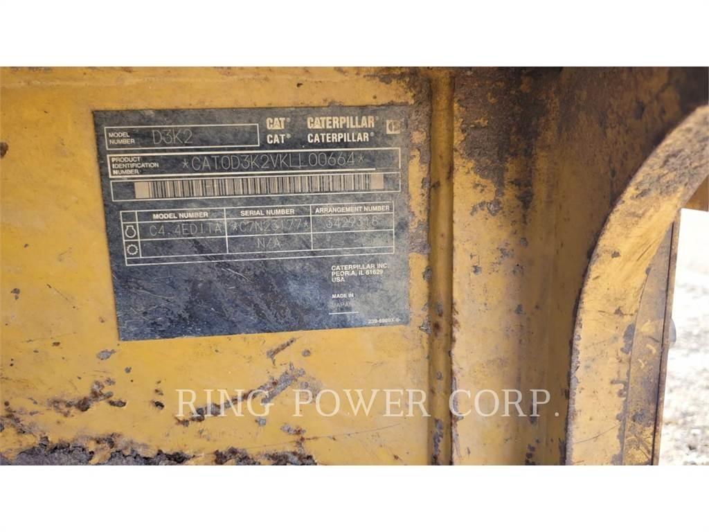 CAT D3K2LGP ブルドーザー
