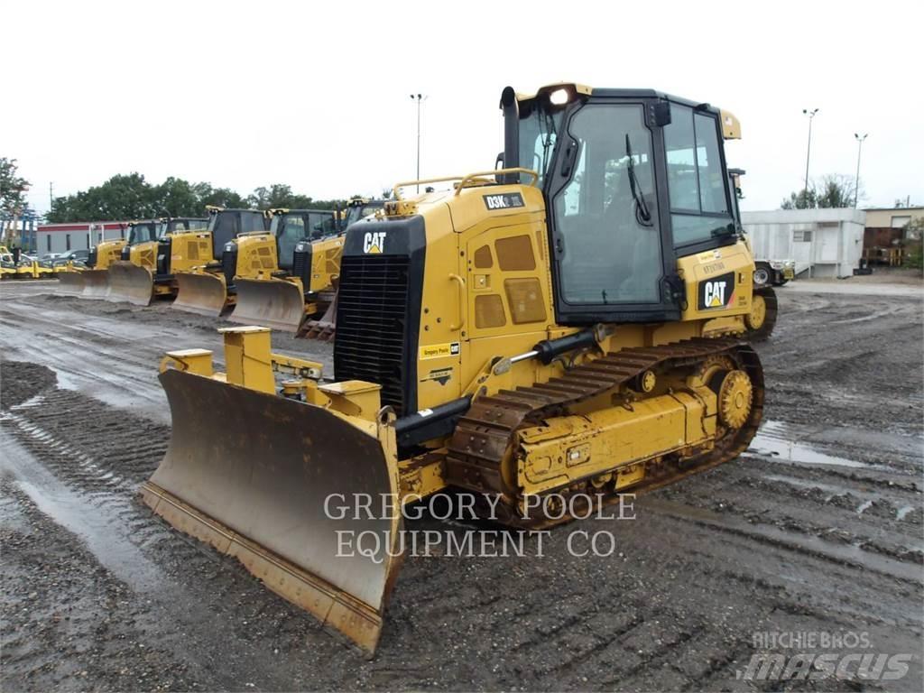 CAT D3K2XL ブルドーザー