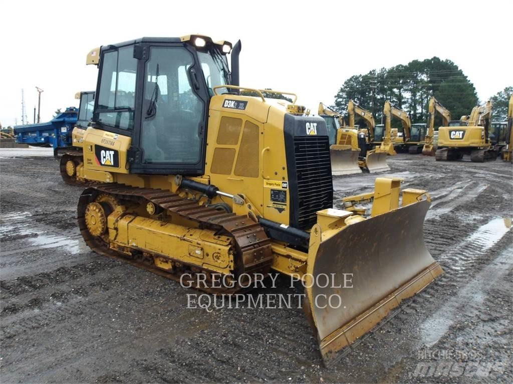 CAT D3K2XL ブルドーザー