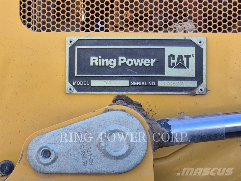 CAT D3LGPEW ブルドーザー