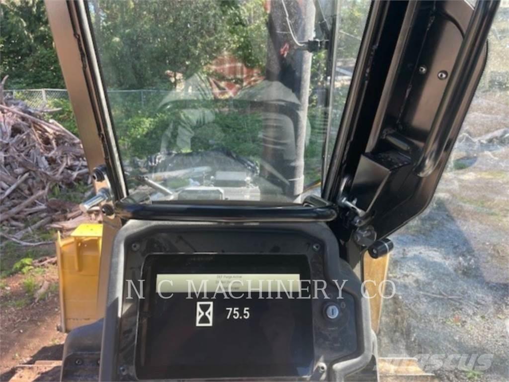 CAT D3XLCB ブルドーザー