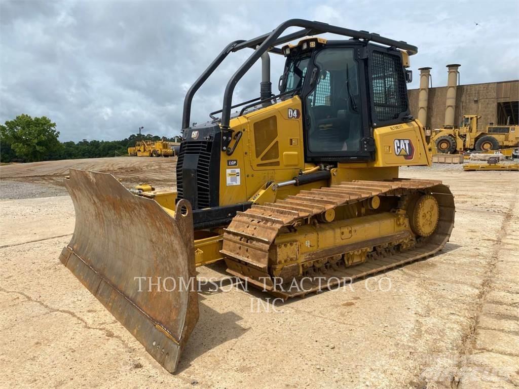CAT D4 ブルドーザー