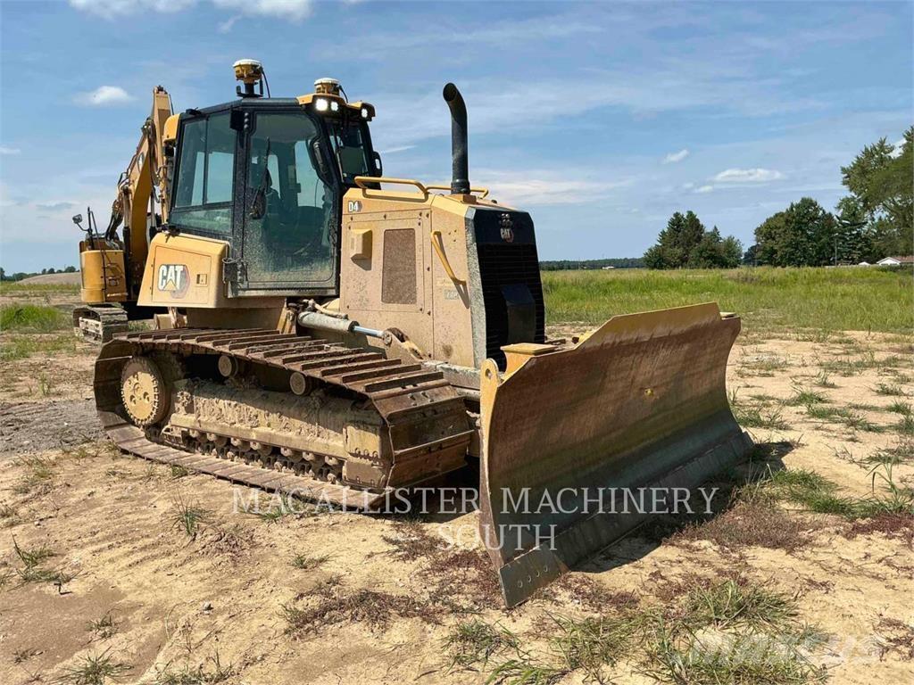 CAT D4 ブルドーザー