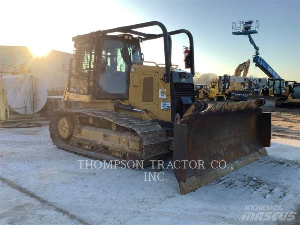 CAT D4-3D ブルドーザー