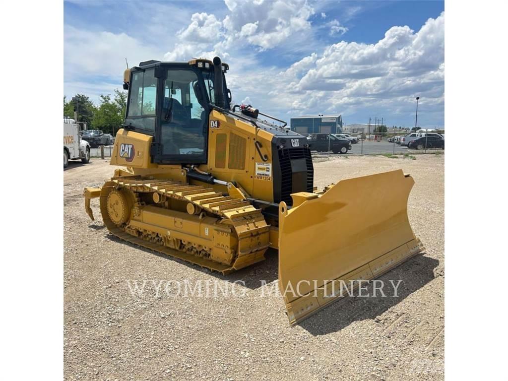 CAT D4 VP ブルドーザー