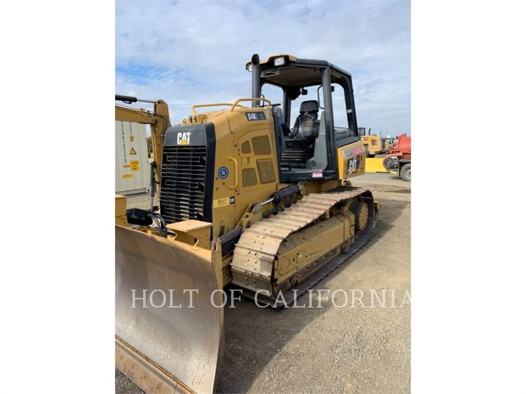 CAT D4K2 ブルドーザー