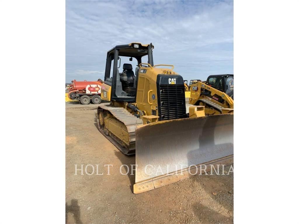 CAT D4K2 ブルドーザー