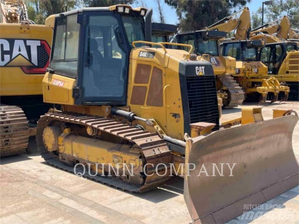 CAT D4K2 XL ブルドーザー