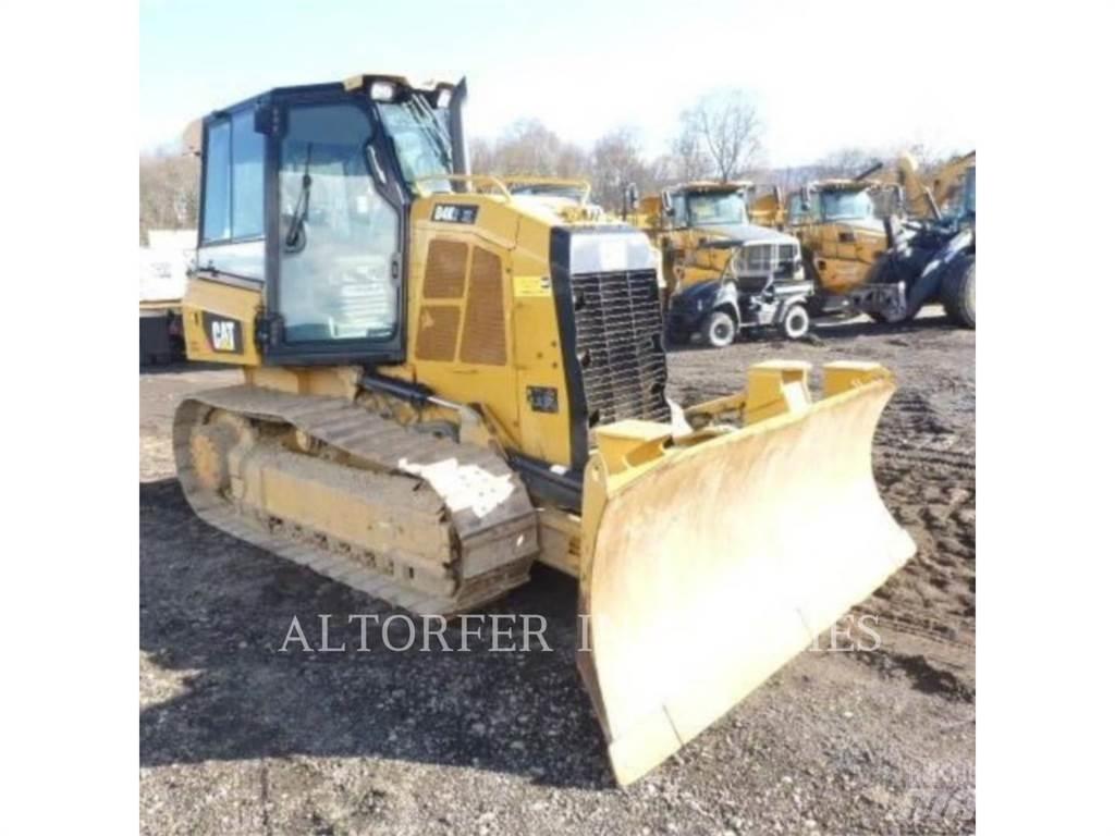 CAT D4K2 XL ブルドーザー