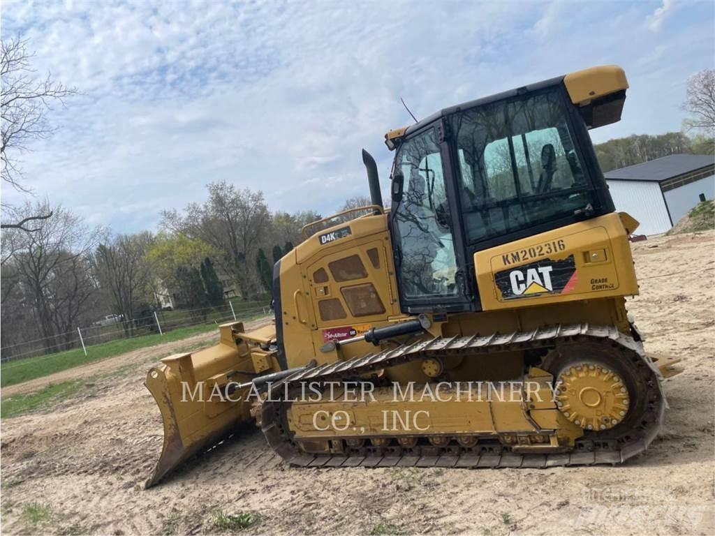 CAT D4K2 XL ブルドーザー