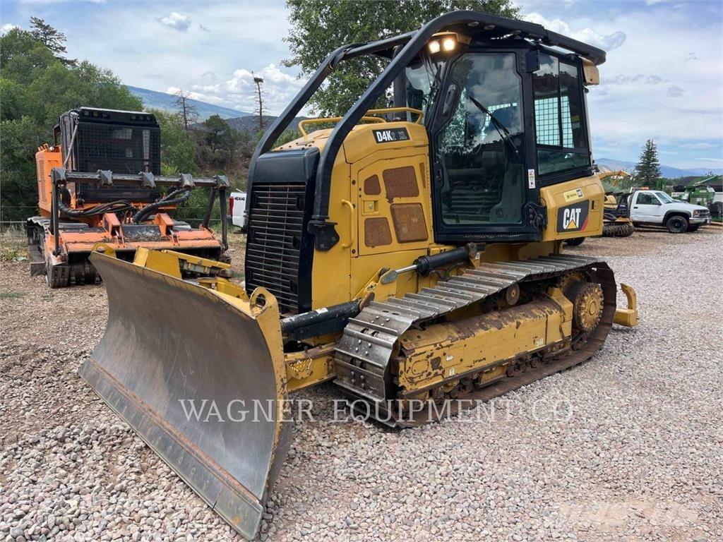 CAT D4K2 XL ブルドーザー