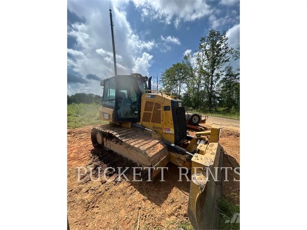 CAT D4K2LGP ブルドーザー