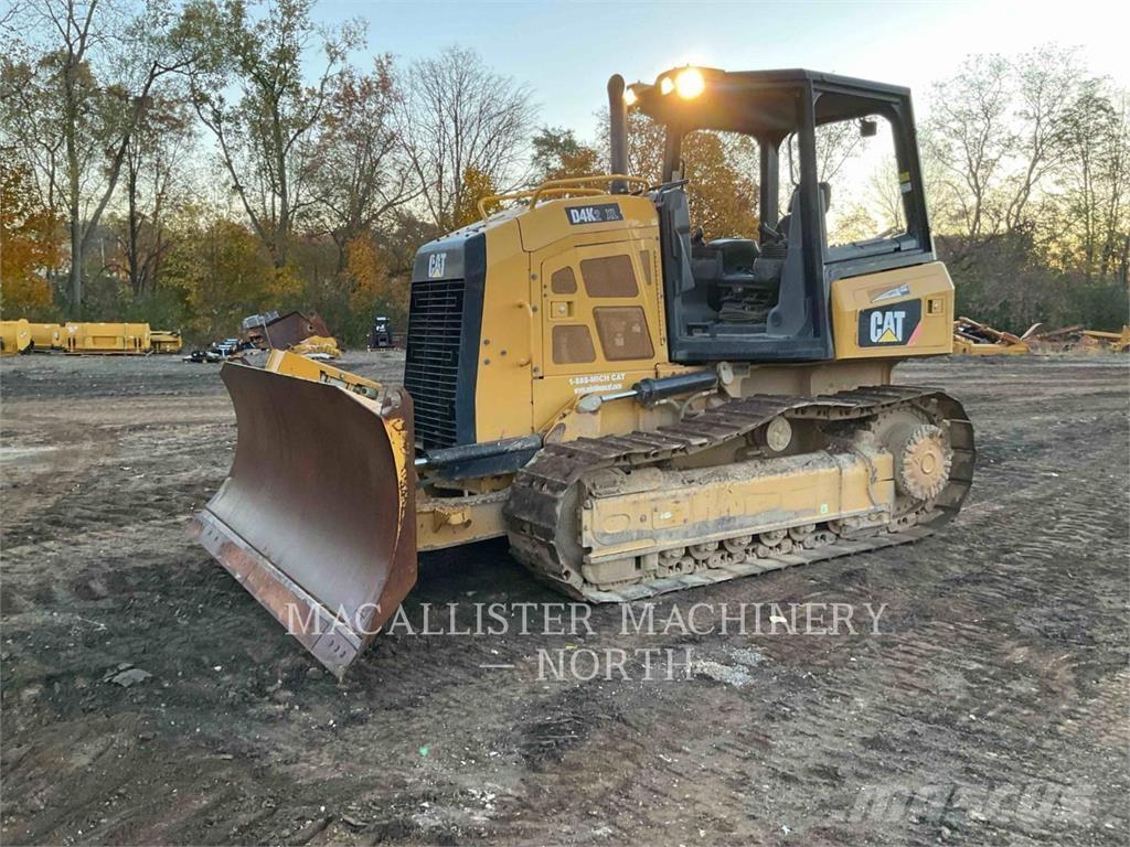 CAT D4K2X 4F ブルドーザー