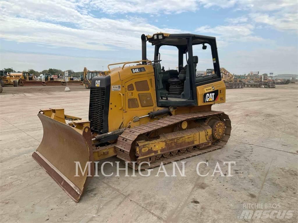 CAT D4K2X Z2 ブルドーザー