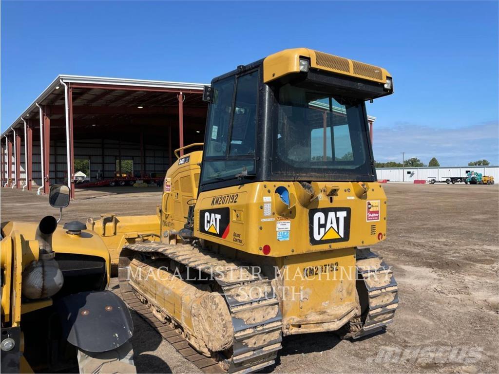 CAT D4K2XL ブルドーザー