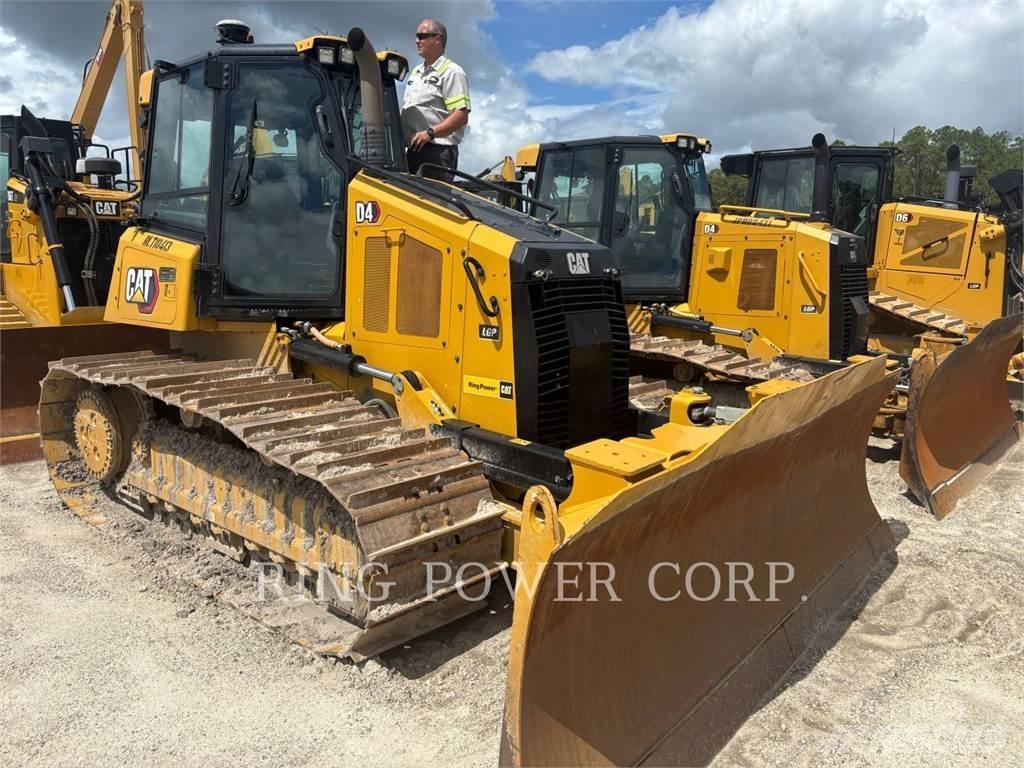 CAT D4VPEW ブルドーザー
