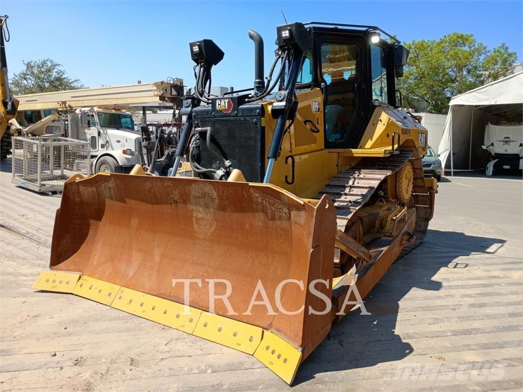 CAT D5 ブルドーザー