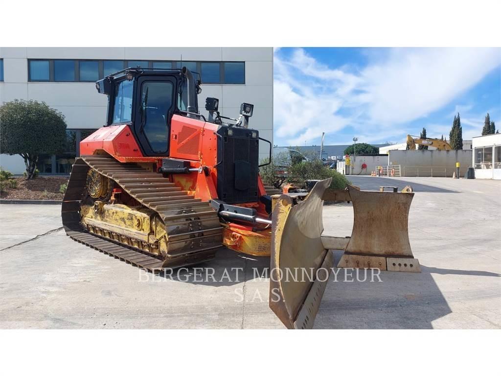 CAT D5 ブルドーザー
