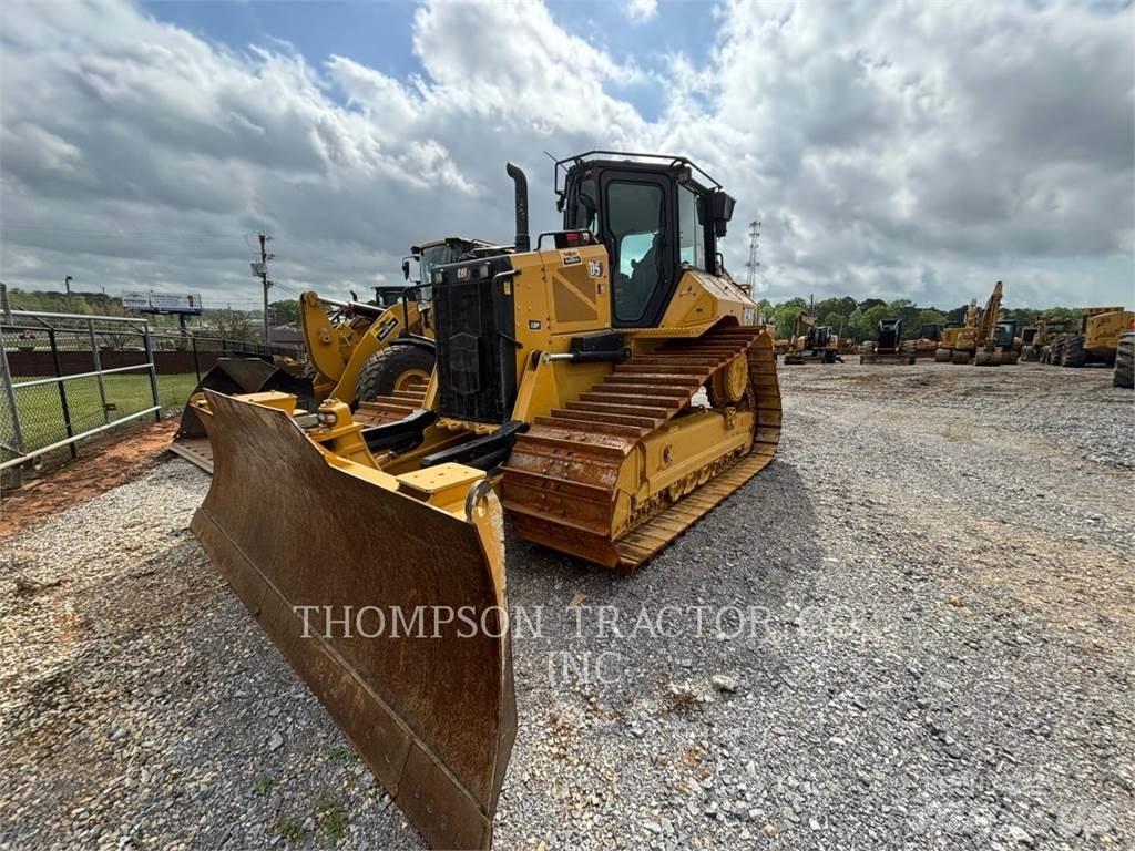 CAT D5 ブルドーザー