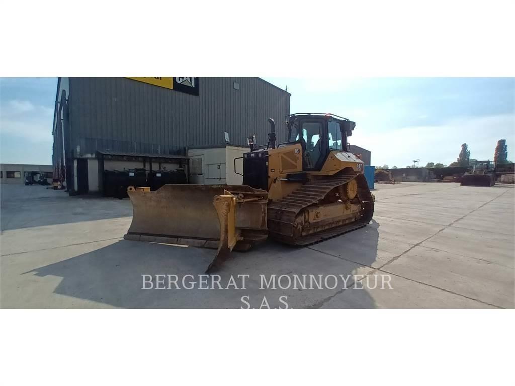 CAT D5 ブルドーザー