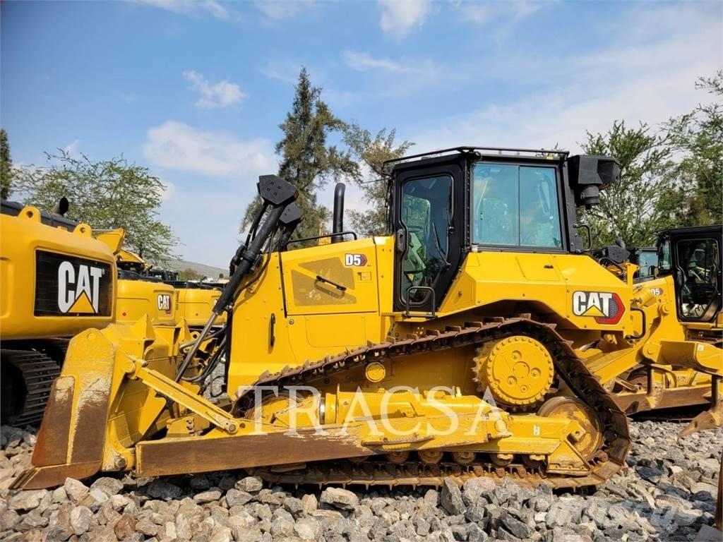 CAT D5 ブルドーザー