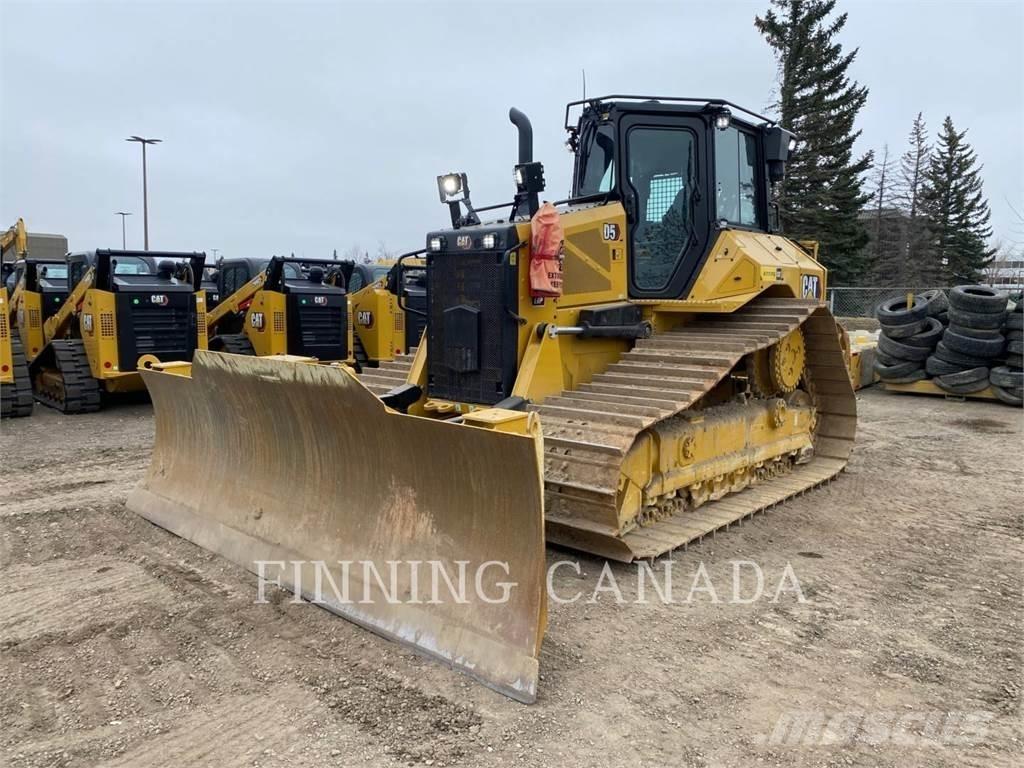 CAT D5-17 ブルドーザー